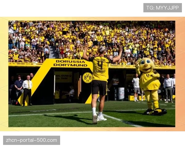 多特蒙德后卫施洛特贝克头部受伤，经长时间包扎后坚持比赛